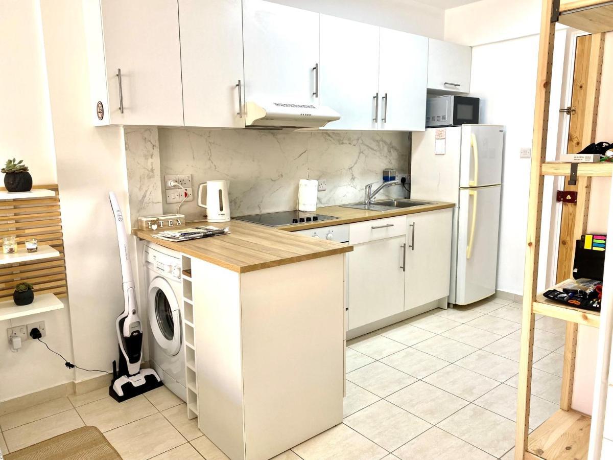 Ev Zin:Cozy, Newly Rennovated, Studio, Swimming Pool B102 Pafos Zewnętrze zdjęcie
